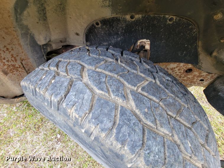 image for item HP9721 1989 GMC Sierra K1500  pickup truck