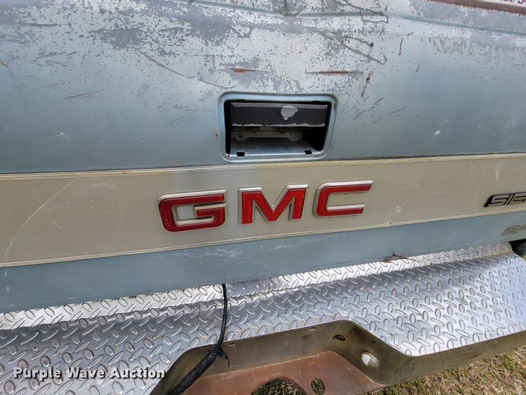 image for item HP9721 1989 GMC Sierra K1500  pickup truck