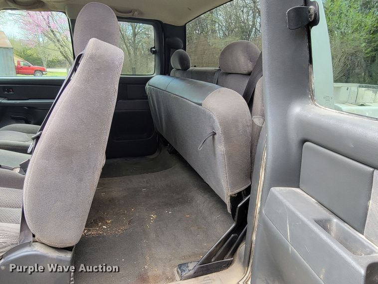 image for item HP9722 2006 Chevrolet Silverado 1500  Ext. Cab pickup truck