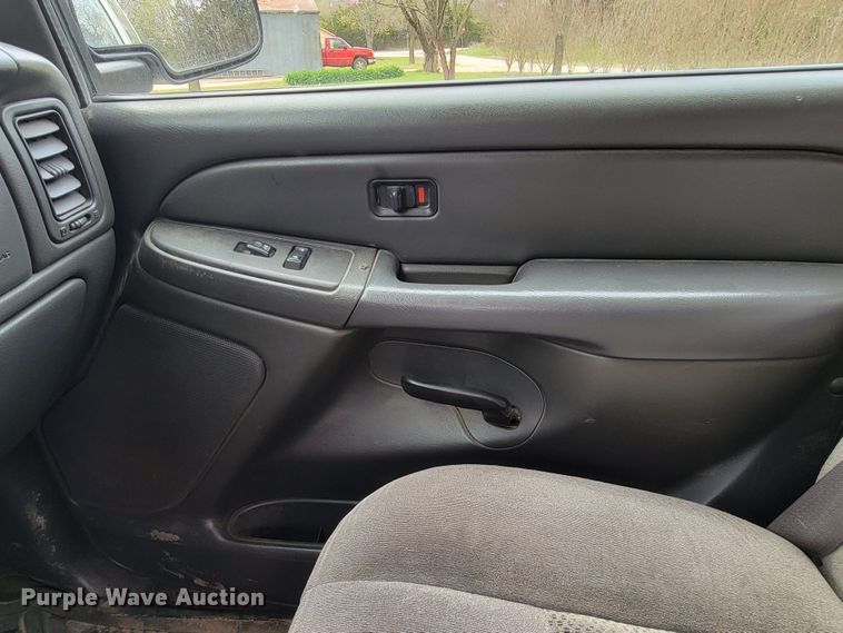 image for item HP9722 2006 Chevrolet Silverado 1500  Ext. Cab pickup truck