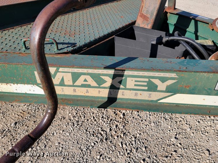 image for item HP9727 1997 Maxey  equipment trailer