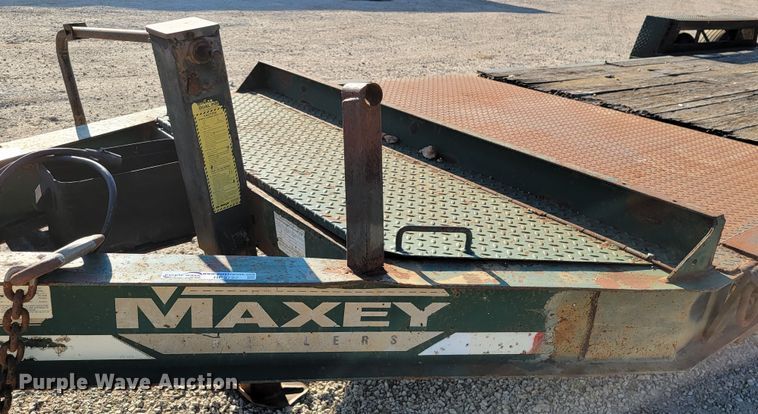 image for item HP9727 1997 Maxey  equipment trailer
