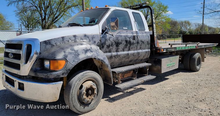 image for item HP9735 2005 Ford F650  SuperCab rollback truck