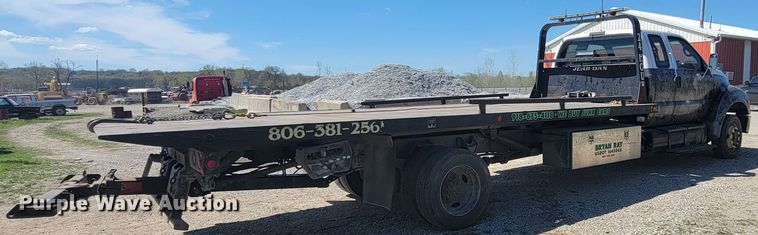 image for item HP9735 2005 Ford F650  SuperCab rollback truck