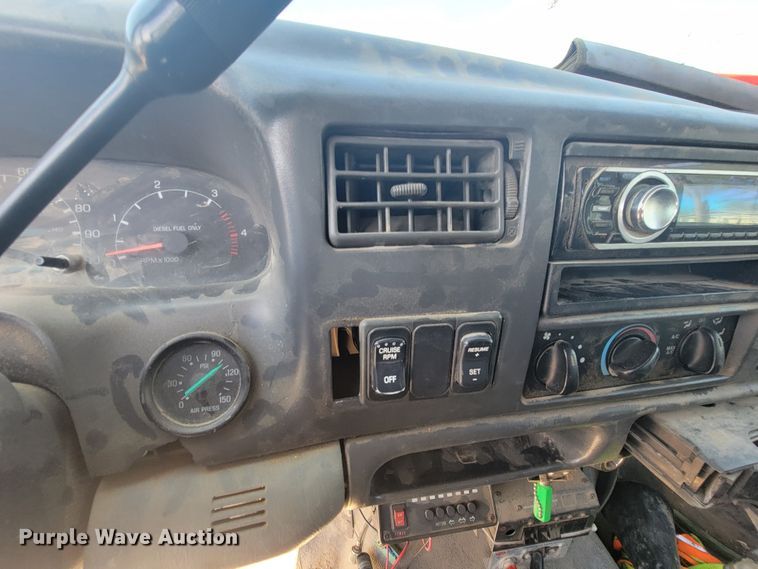 image for item HP9735 2005 Ford F650  SuperCab rollback truck