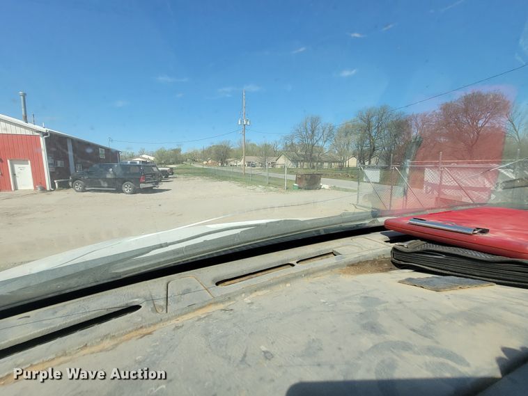 image for item HP9735 2005 Ford F650  SuperCab rollback truck