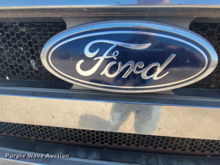 image for item HP9735 2005 Ford F650  SuperCab rollback truck