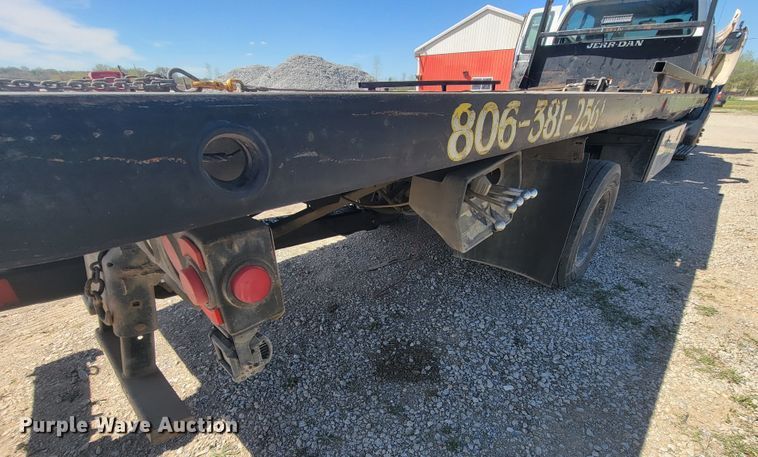 image for item HP9735 2005 Ford F650  SuperCab rollback truck