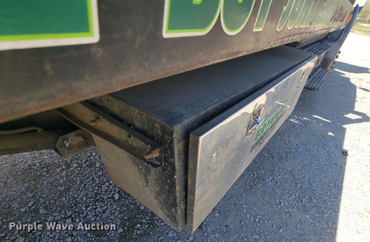 image for item HP9735 2005 Ford F650  SuperCab rollback truck