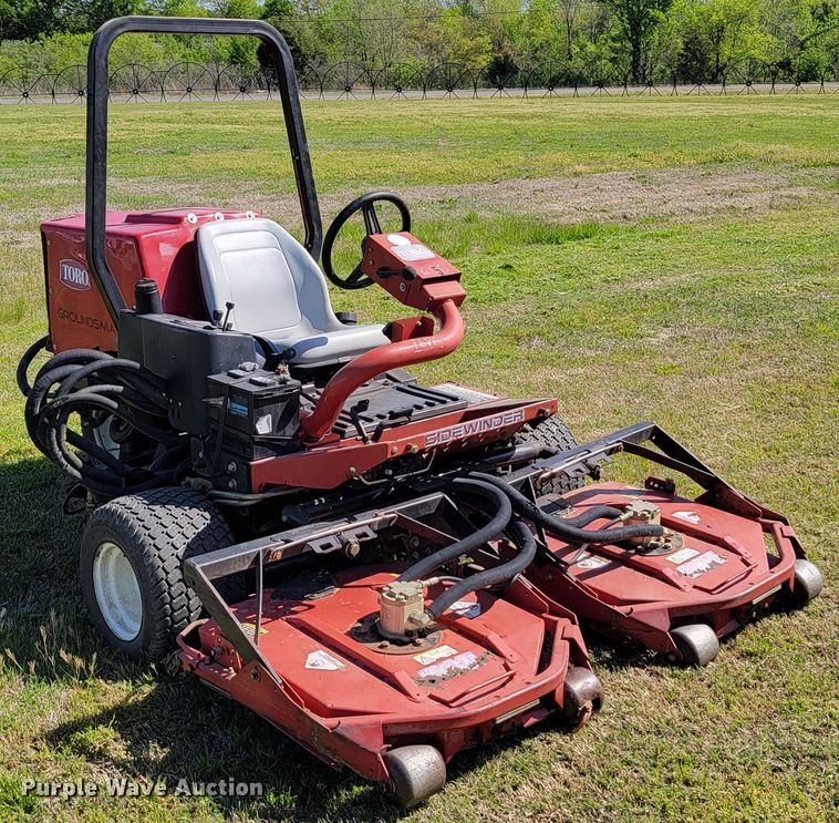 image for item HP9745 Toro Groundsmaster 3500D Sidewinder  lawn mower