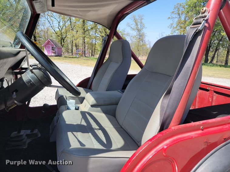 image for item HY9004 1982 Jeep CJ5  SUV