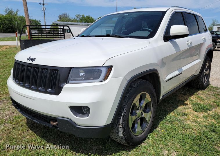 image for item HY9009 2012 Jeep Grand Cherokee Laredo  SUV