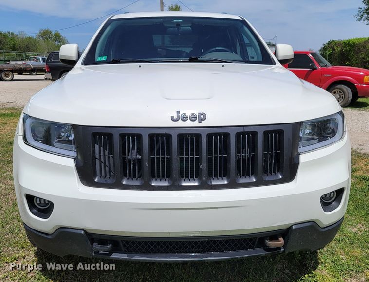 image for item HY9009 2012 Jeep Grand Cherokee Laredo  SUV