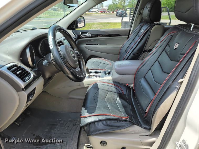 image for item HY9009 2012 Jeep Grand Cherokee Laredo  SUV