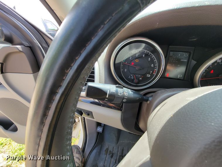 image for item HY9009 2012 Jeep Grand Cherokee Laredo  SUV