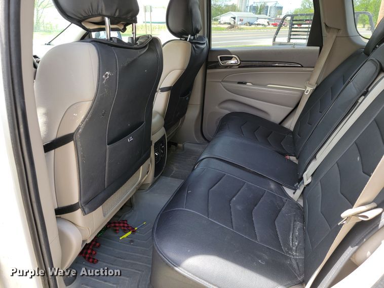 image for item HY9009 2012 Jeep Grand Cherokee Laredo  SUV