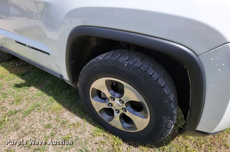 image for item HY9009 2012 Jeep Grand Cherokee Laredo  SUV