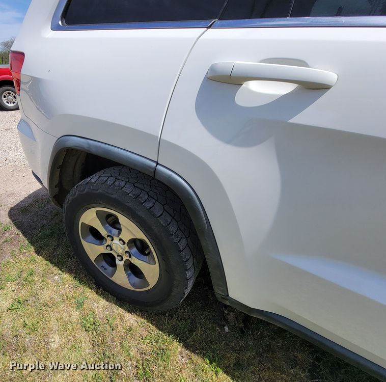 image for item HY9009 2012 Jeep Grand Cherokee Laredo  SUV