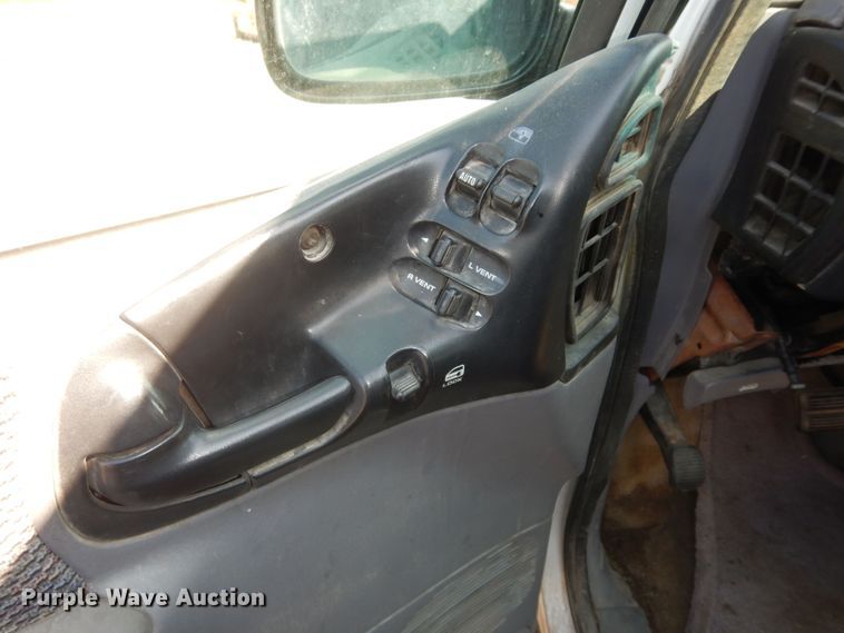 image for item IB9781 1997 Dodge Grand Caravan SE  van