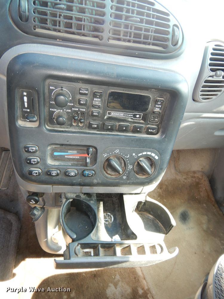 image for item IB9781 1997 Dodge Grand Caravan SE  van