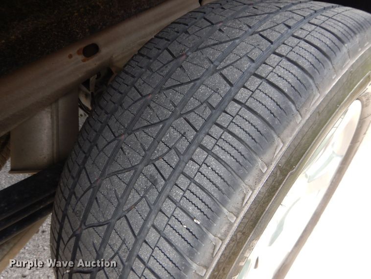 image for item JX9072 2017 Chevrolet Silverado 1500  Crew Cab pickup truck