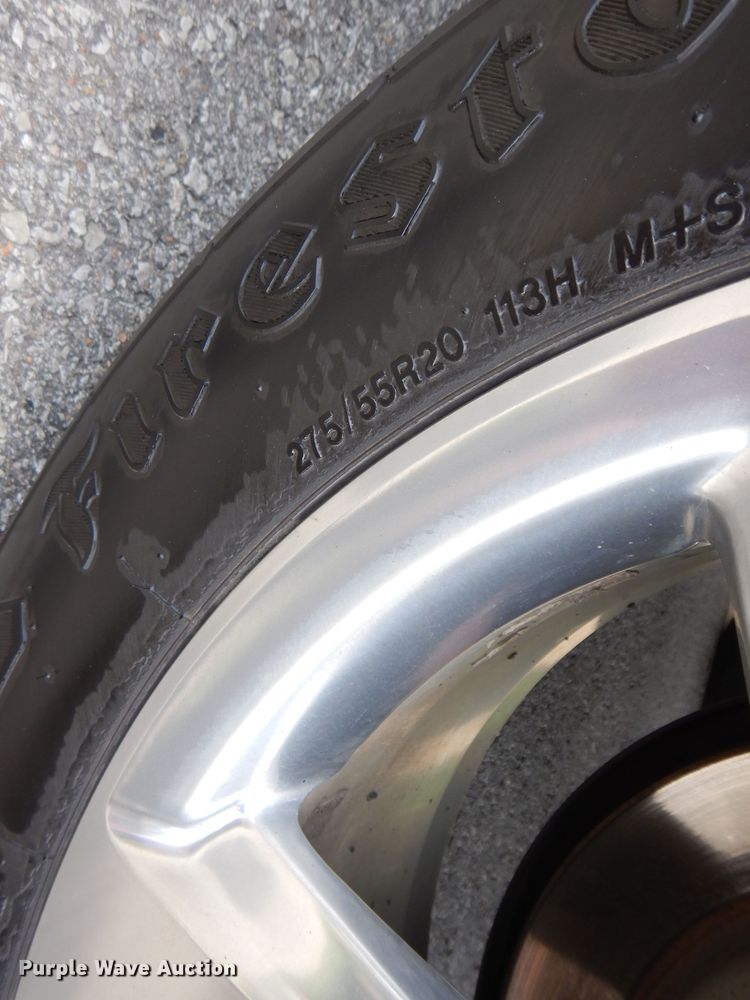 image for item JX9072 2017 Chevrolet Silverado 1500  Crew Cab pickup truck