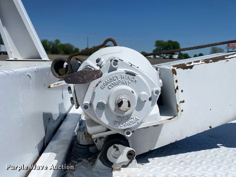 image for item KB9468 2006 Ford F450 Super Duty XLT  tow truck