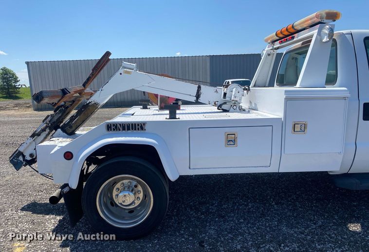 image for item KB9468 2006 Ford F450 Super Duty XLT  tow truck
