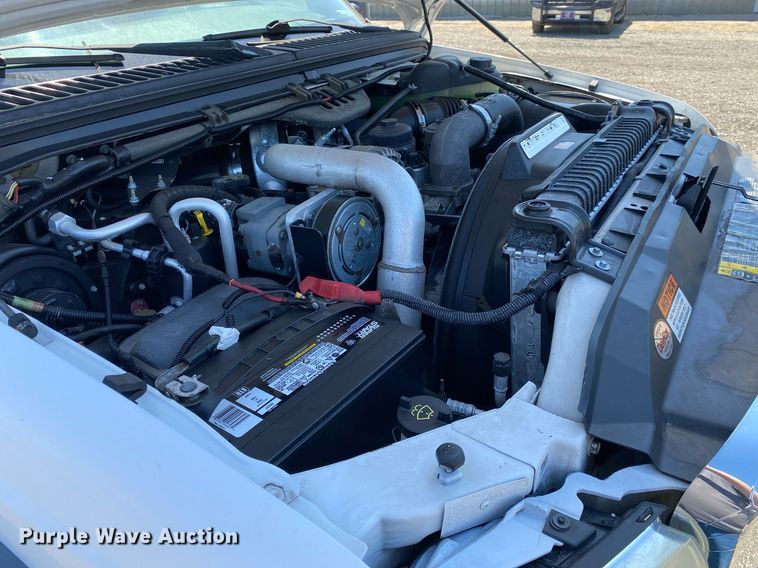 image for item KB9468 2006 Ford F450 Super Duty XLT  tow truck