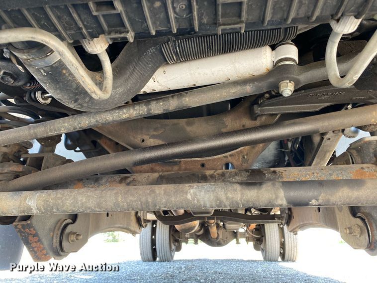 image for item KB9468 2006 Ford F450 Super Duty XLT  tow truck