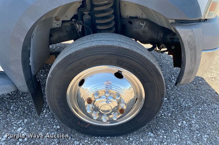 image for item KB9468 2006 Ford F450 Super Duty XLT  tow truck