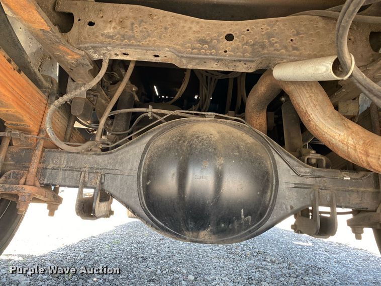 image for item KB9468 2006 Ford F450 Super Duty XLT  tow truck