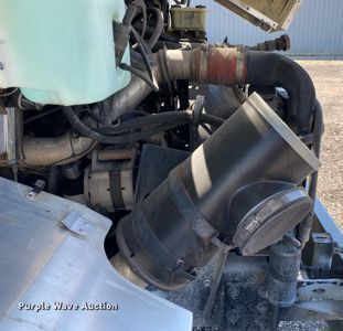 image for item KB9478 1999 Freightliner MT55  delivery truck