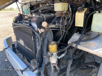 image for item KB9478 1999 Freightliner MT55  delivery truck