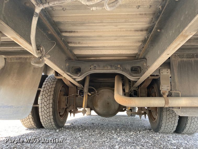 image for item KB9478 1999 Freightliner MT55  delivery truck