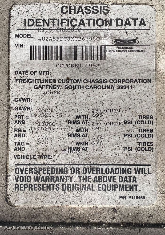 image for item KB9478 1999 Freightliner MT55  delivery truck