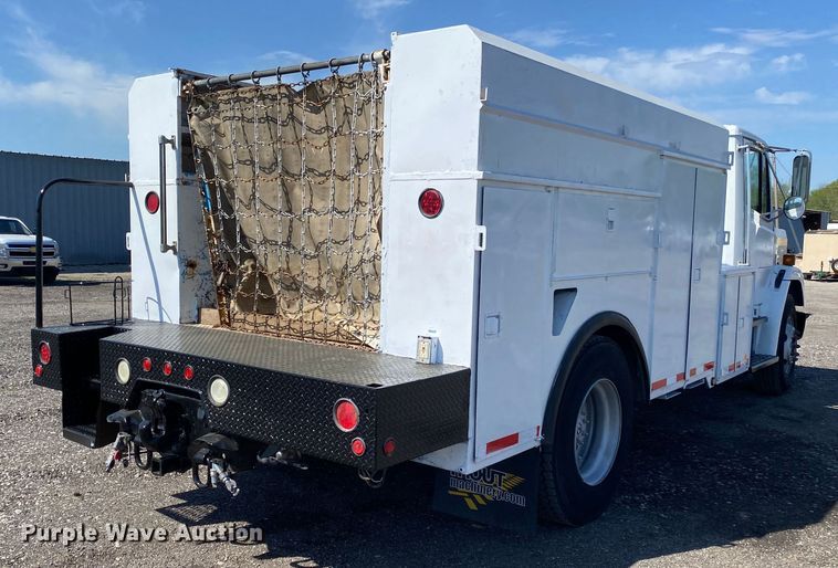 image for item KB9480 2000 Freightliner FL70  utility / service truck