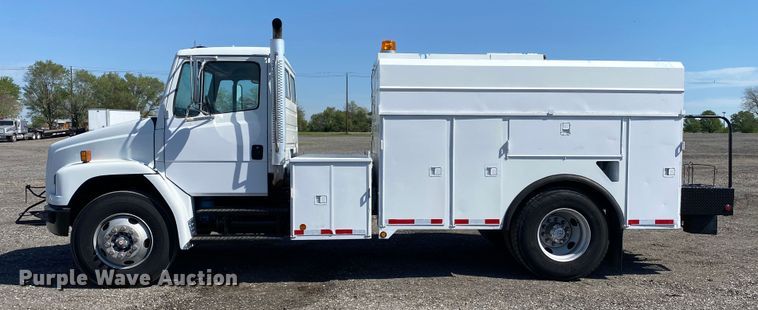 image for item KB9480 2000 Freightliner FL70  utility / service truck