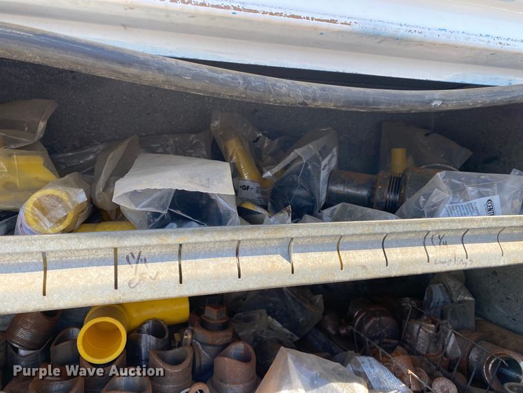 image for item KB9480 2000 Freightliner FL70  utility / service truck