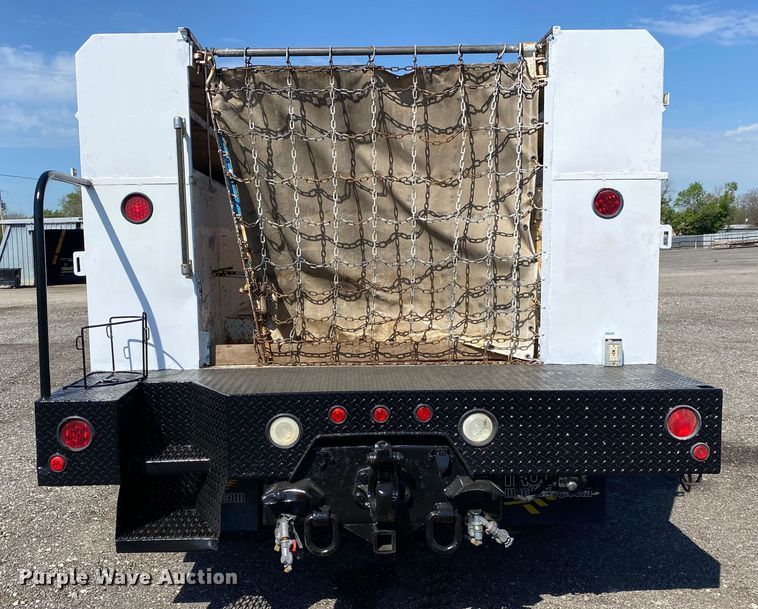 image for item KB9480 2000 Freightliner FL70  utility / service truck