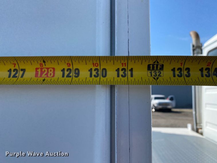 image for item KB9480 2000 Freightliner FL70  utility / service truck