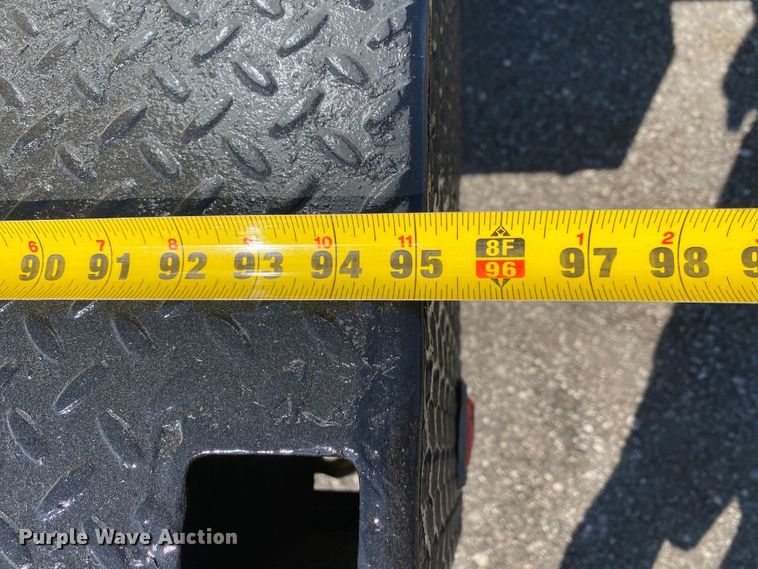 image for item KB9480 2000 Freightliner FL70  utility / service truck