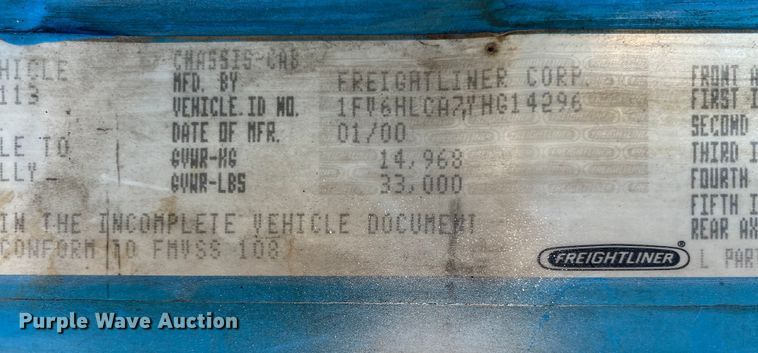 image for item KB9480 2000 Freightliner FL70  utility / service truck