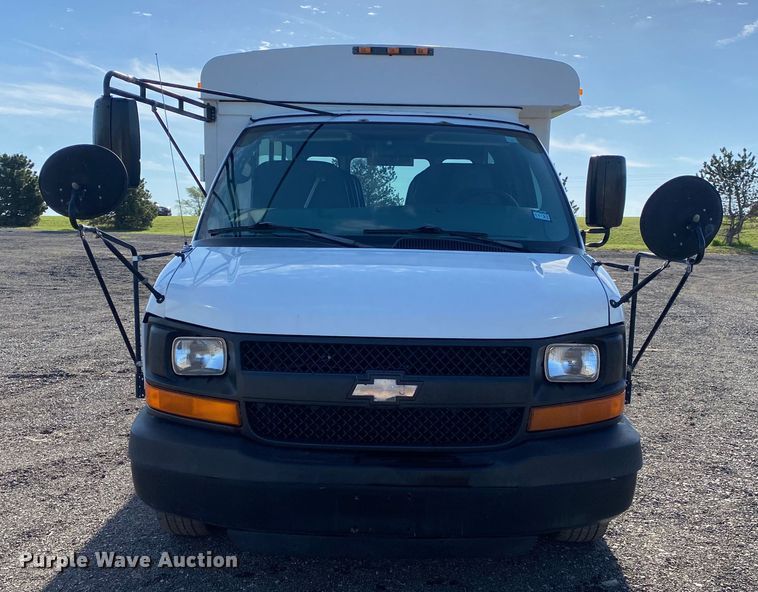 image for item KB9483 2007 Chevrolet Express  school bus