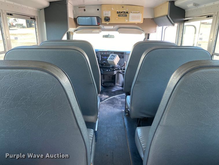 image for item KB9483 2007 Chevrolet Express  school bus