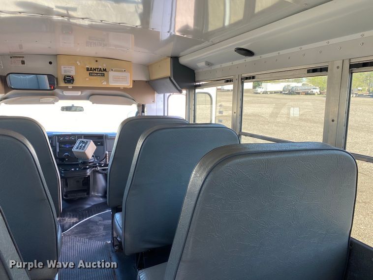 image for item KB9483 2007 Chevrolet Express  school bus