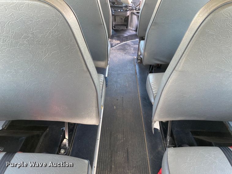 image for item KB9483 2007 Chevrolet Express  school bus