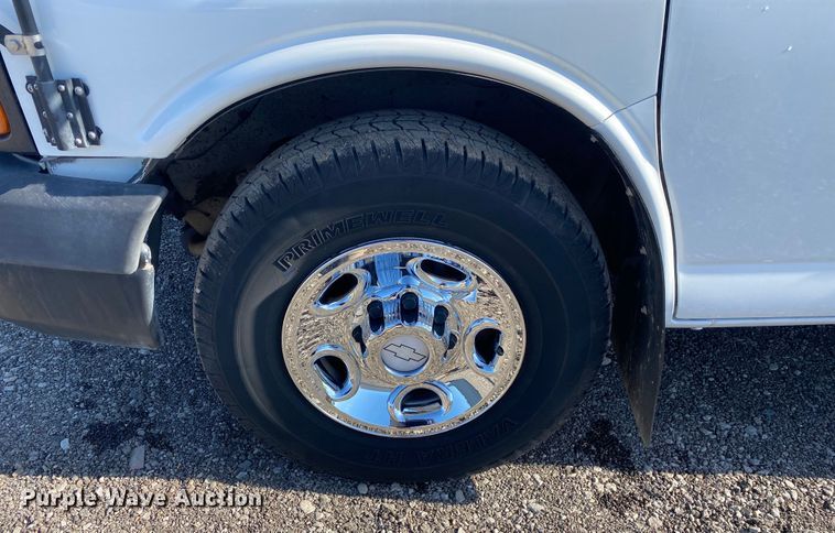 image for item KB9483 2007 Chevrolet Express  school bus