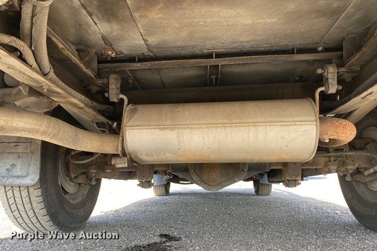 image for item KB9483 2007 Chevrolet Express  school bus