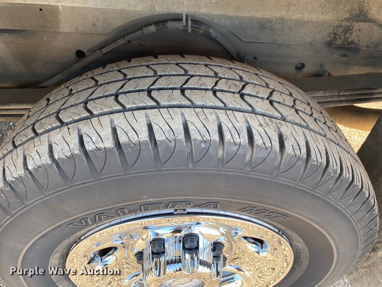 image for item KB9483 2007 Chevrolet Express  school bus